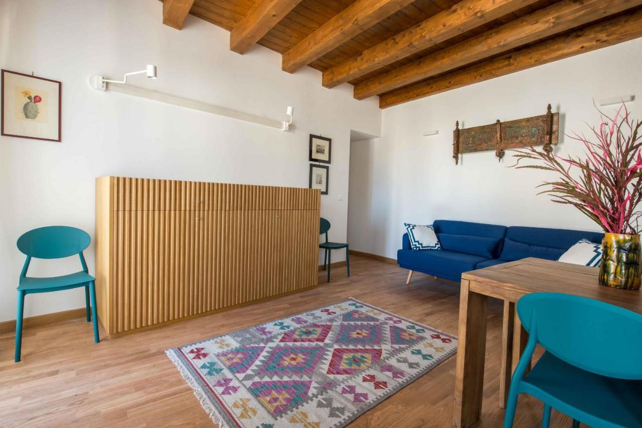 Cassaro Apartment Con Terrazza By Wonderful Italy Палермо Екстериор снимка