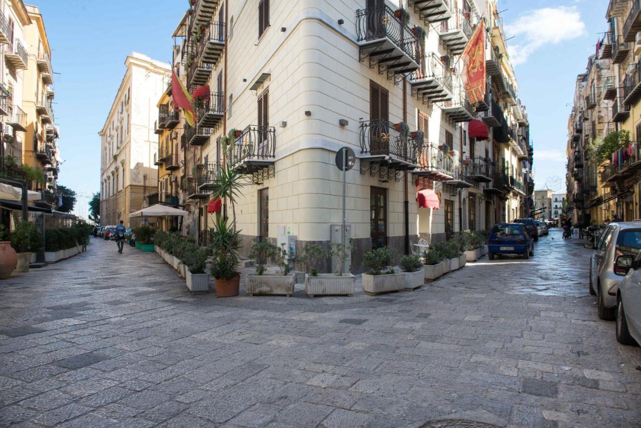 Cassaro Apartment Con Terrazza By Wonderful Italy Палермо Екстериор снимка